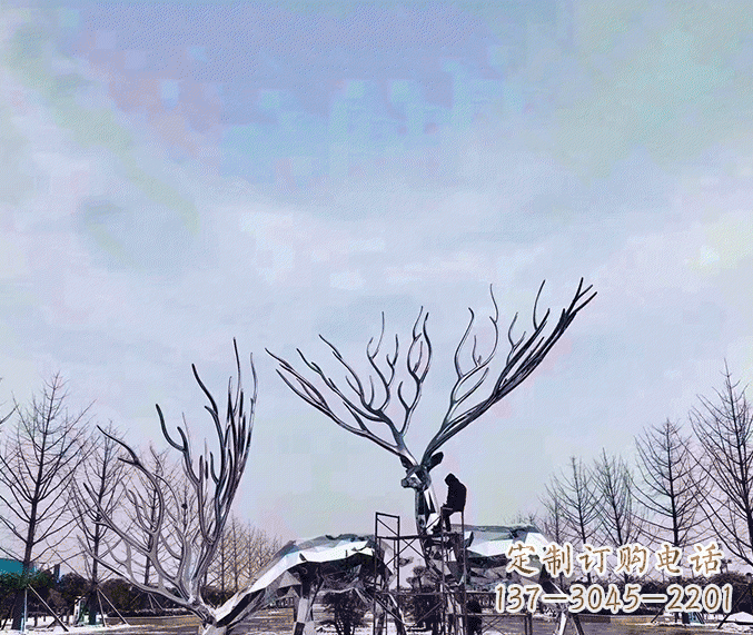 兰州大型鹿群不锈钢雕塑