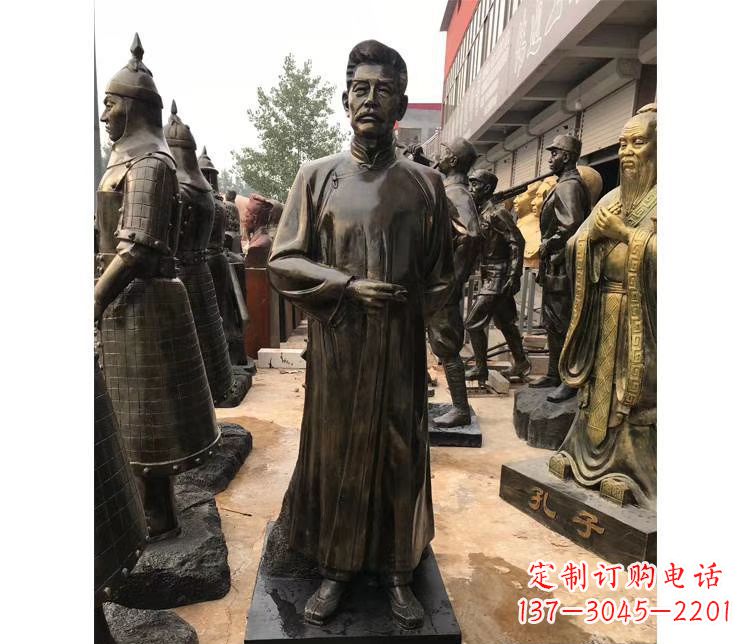 兰州玻璃钢仿铜鲁迅雕塑——传承中国近代文化精神