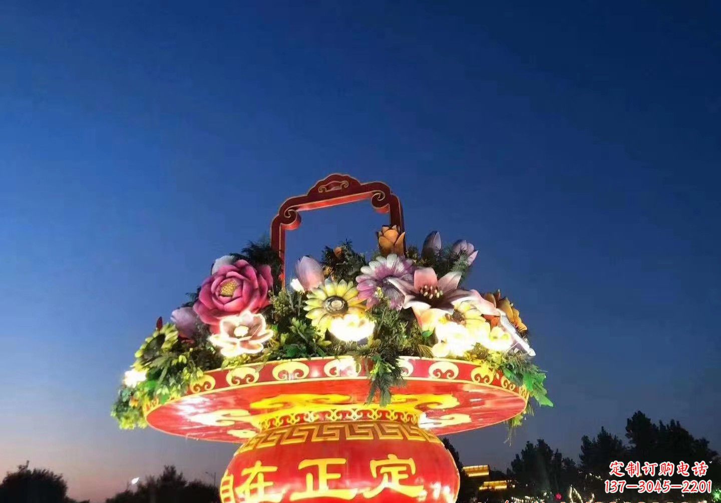 兰州玻璃钢花篮景观雕塑让美景永恒
