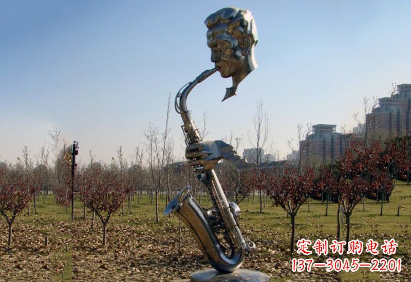 兰州静谧而神秘的不锈钢萨克斯雕塑