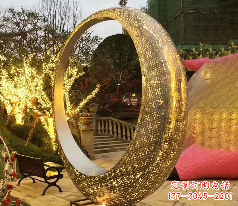 兰州不锈钢发光月亮雕塑艺术与科技的结合