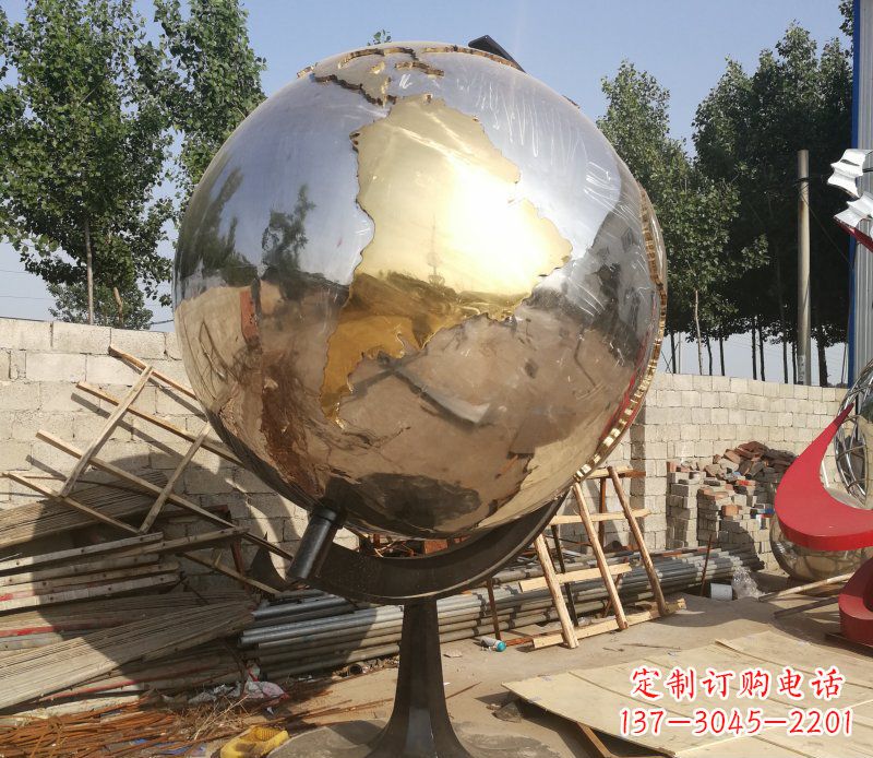 兰州不锈钢地球仪校园中的精美雕塑