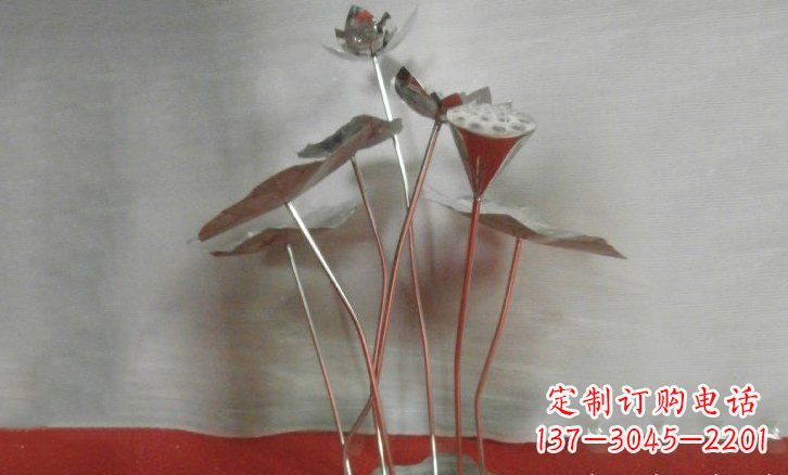 兰州不锈钢锻造荷花荷叶雕塑