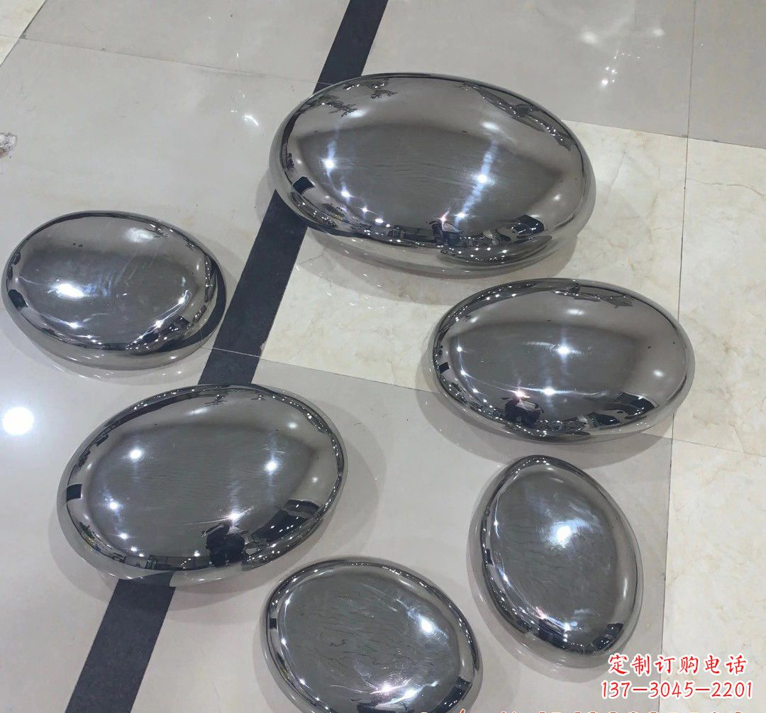 兰州不锈钢鹅卵石景观雕塑