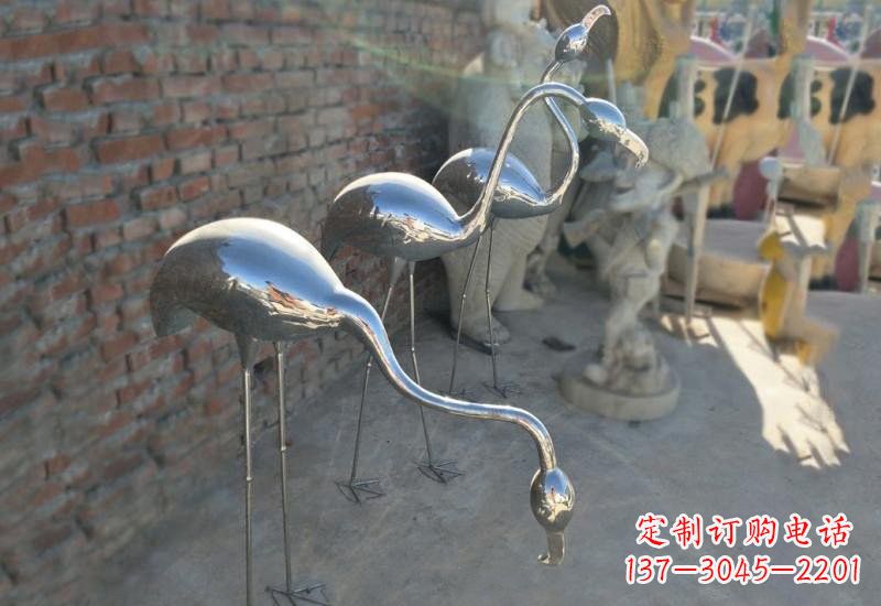 兰州不锈钢公园抽象火烈鸟雕塑