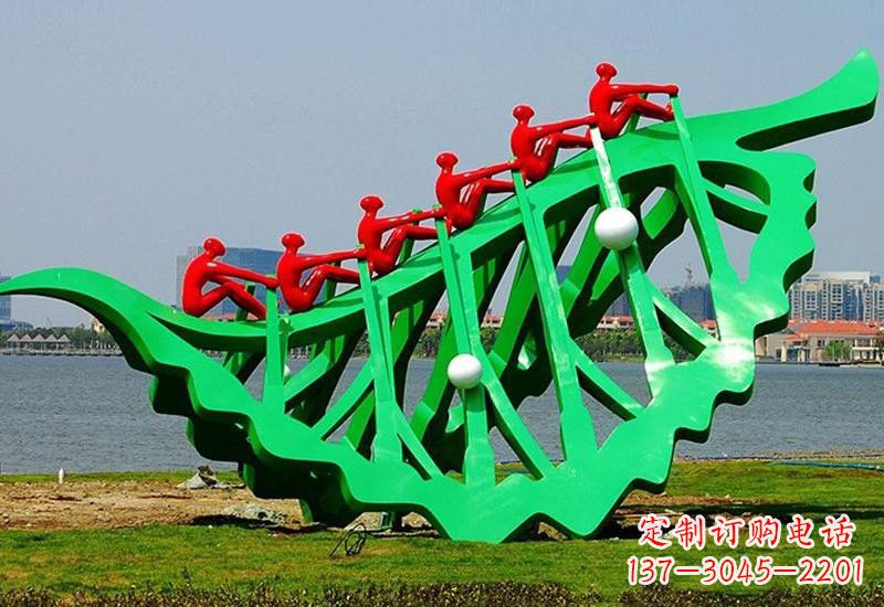 兰州不锈钢公园抽象树叶船雕塑