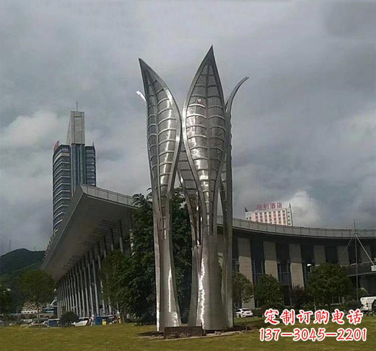兰州不锈钢公园大型抽象树叶雕塑