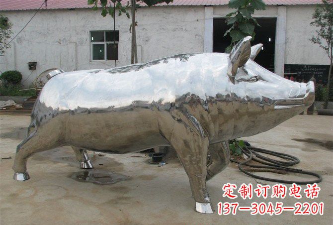 兰州不锈钢公园动物猪雕塑精美雕塑展现完美美学