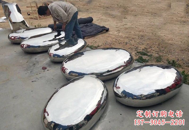兰州不锈钢公园鹅卵石雕塑
