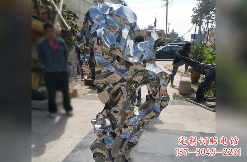 兰州不锈钢公园镜面太湖石