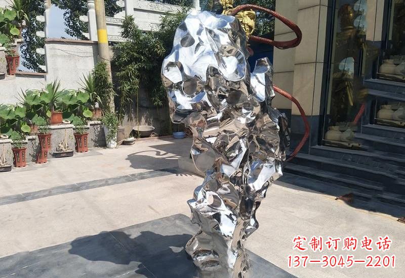 兰州太湖石雕塑传承中华文化精髓