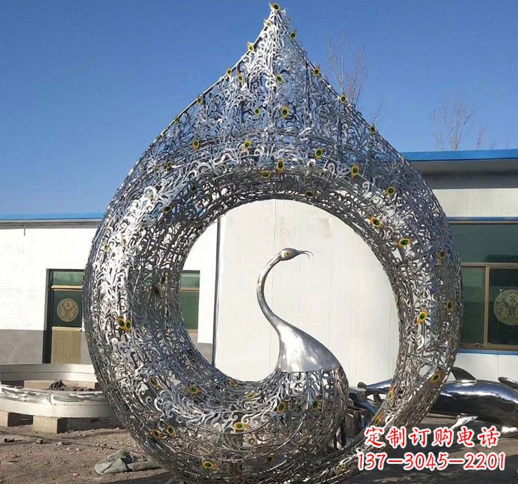 兰州不锈钢广场抽象镂空孔雀雕塑