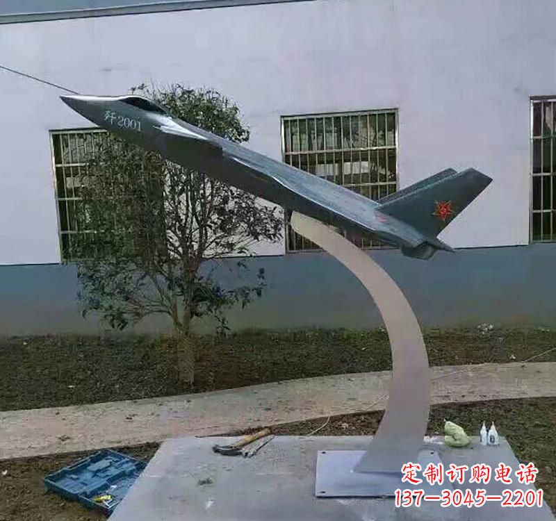 兰州不锈钢飞机雕塑——极致精美的艺术品