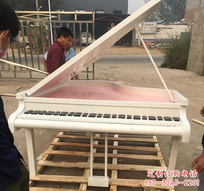 兰州不锈钢广场乐器钢琴雕塑