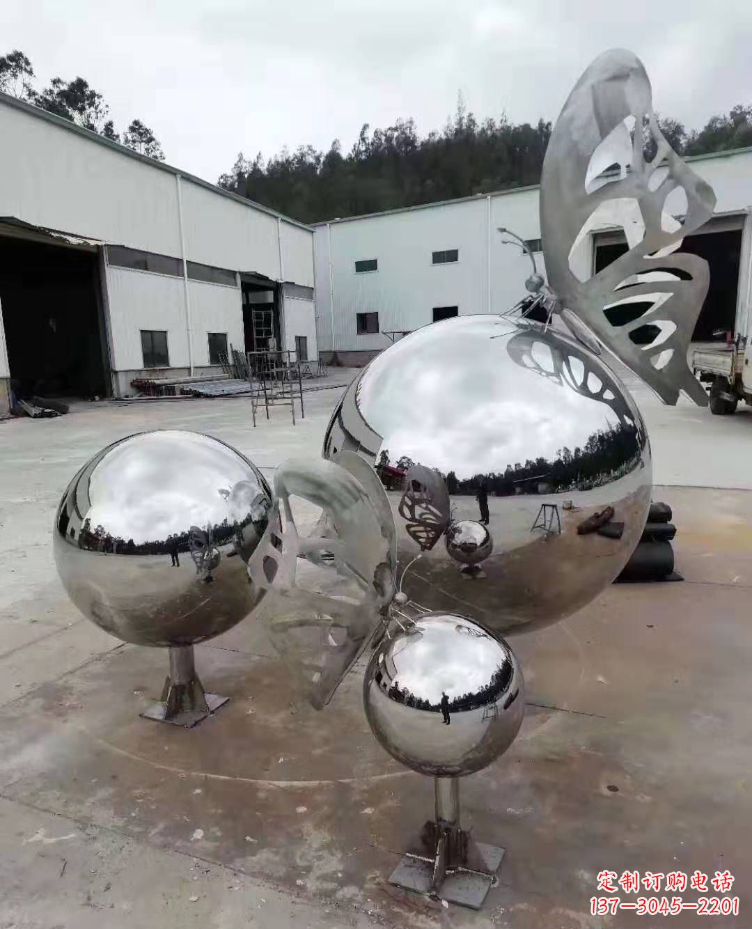 兰州不锈钢蝴蝶雕塑美丽而迷人