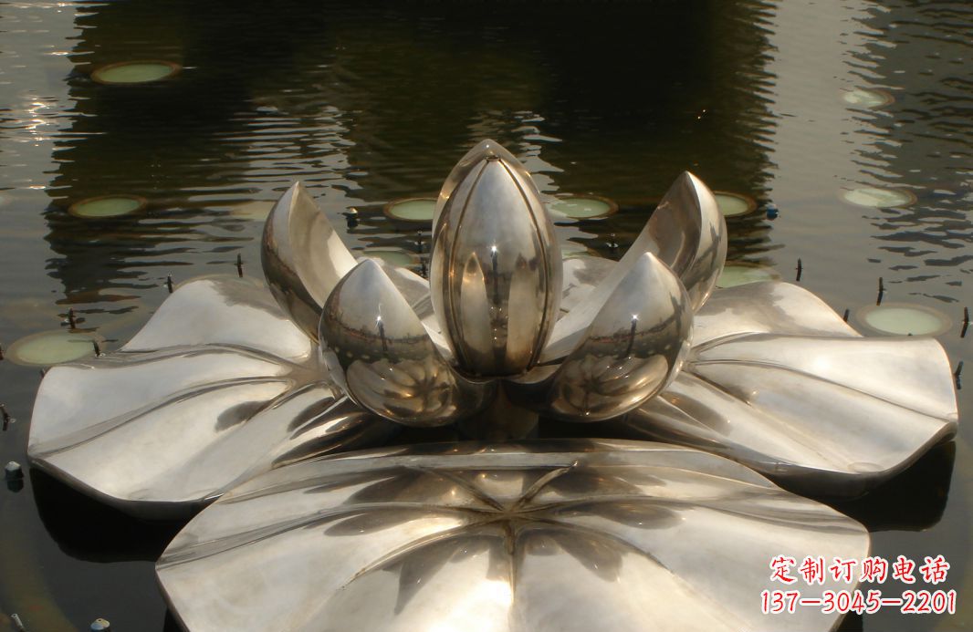 兰州不锈钢莲花雕塑绚丽多彩的艺术之美
