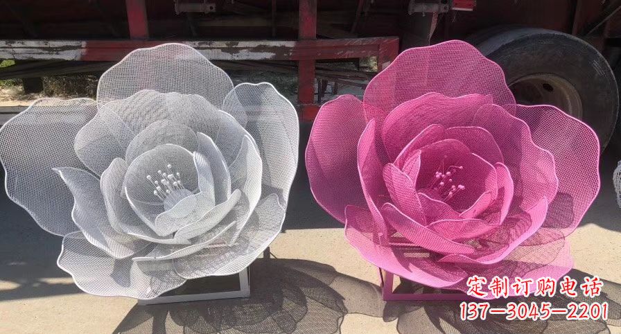 兰州不锈钢镂空荷花公园摆件