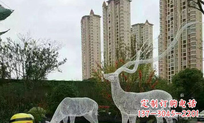 兰州不锈钢镂空鹿雕塑精美纯粹的艺术之作