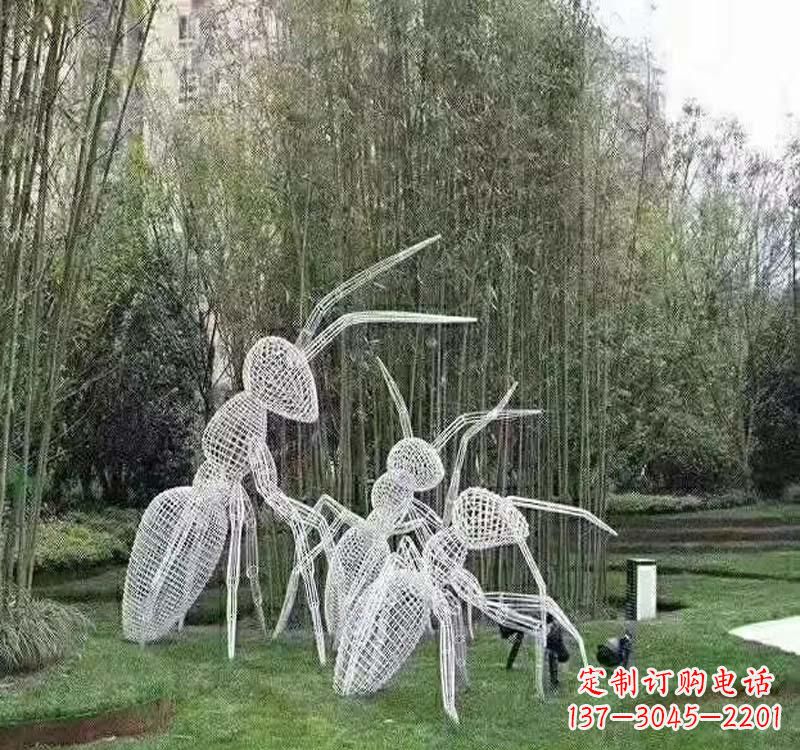 兰州不锈钢镂空蚂蚁雕塑2