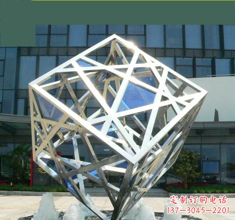 兰州不锈钢镂空魔方雕塑艺术与智慧的完美结合