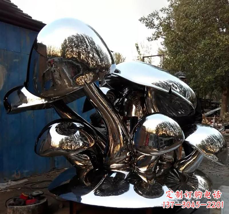 兰州不锈钢蘑菇雕塑给空间增添活力
