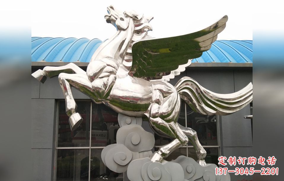 兰州不锈钢踏祥云的飞马雕塑