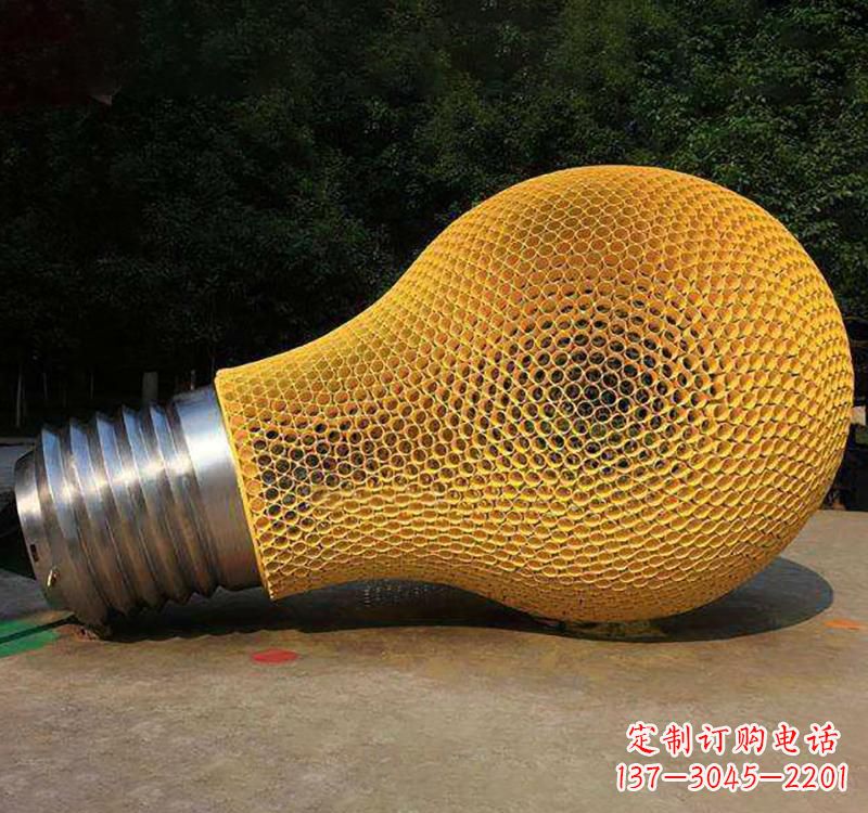 兰州不锈钢灯泡雕塑点亮小区景观