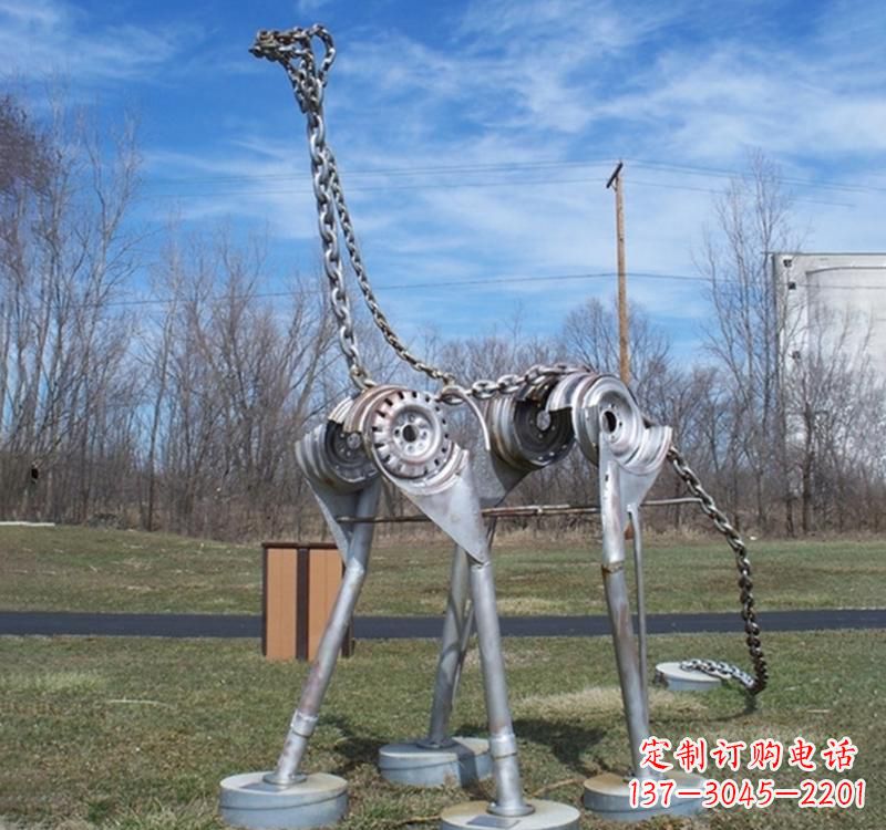 兰州不锈钢恐龙雕塑集艺术与自然于一体