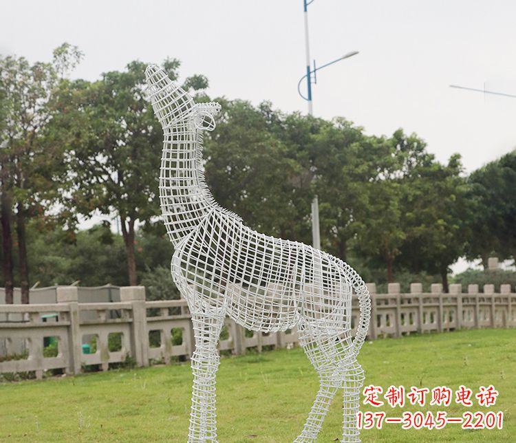 兰州不锈钢长颈鹿雕塑——艺术精美的象征