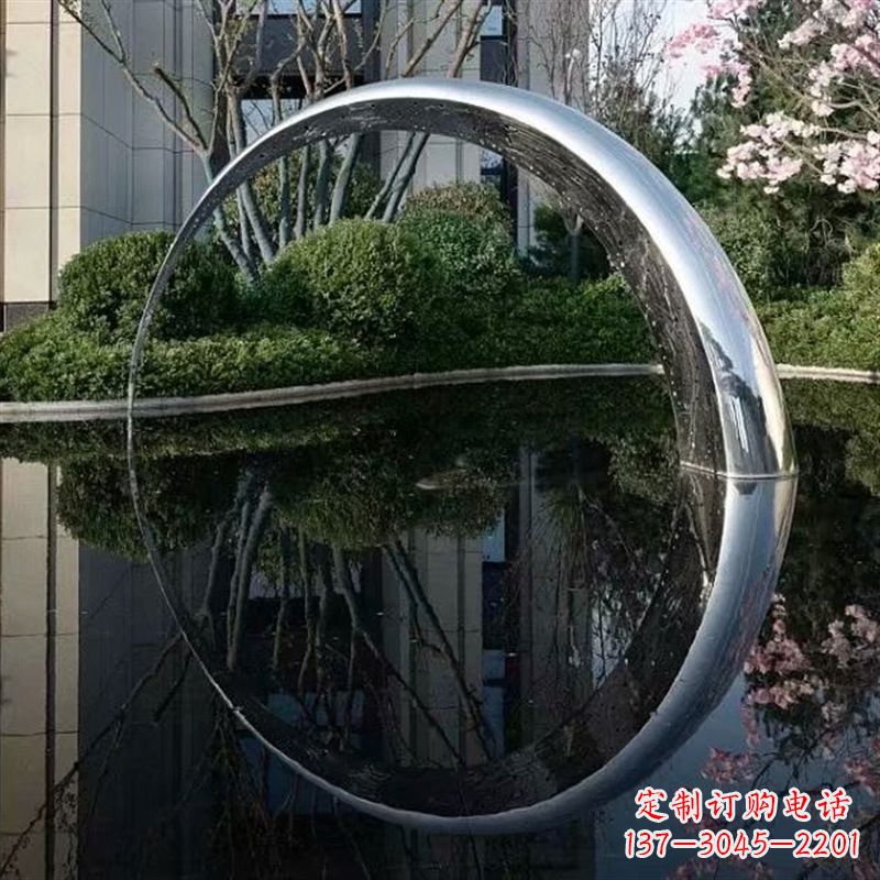 兰州不锈钢月亮雕塑璀璨照亮夜空