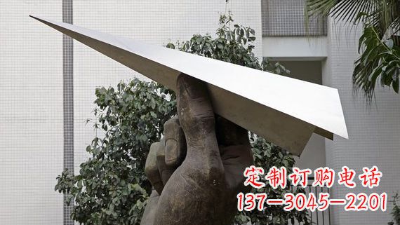 兰州不锈钢纸飞机景观雕塑