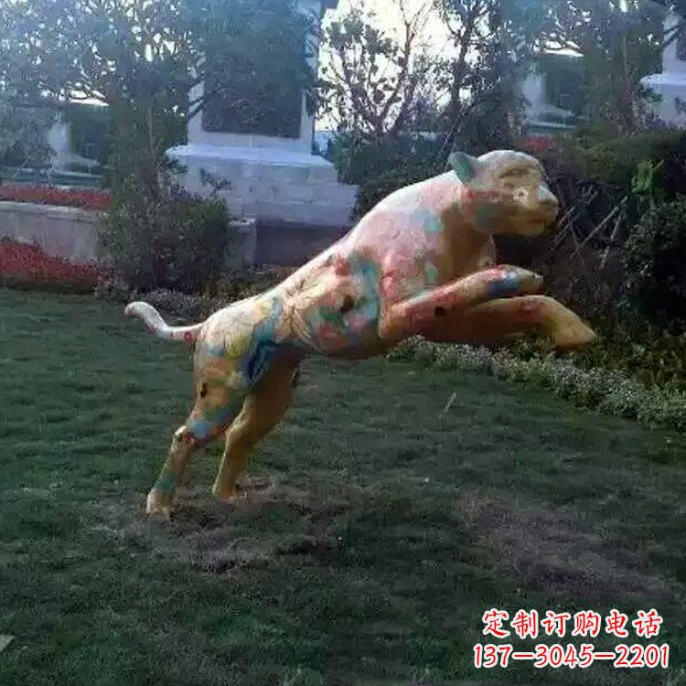 兰州豹子玻璃钢雕塑——精美动物摆件