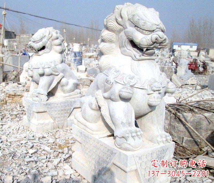 兰州踩球门口看门狮子石雕