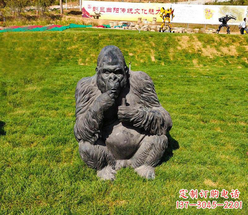 兰州猩猩雕塑——草坪猩猩公园的艺术精品