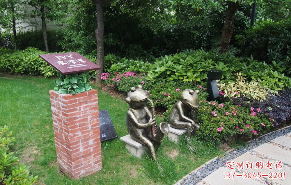 兰州青蛙雕塑传承萨克斯文化的艺术精品