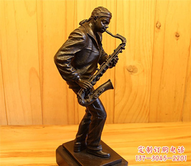 兰州萨克斯雕塑娱乐场所的精灵