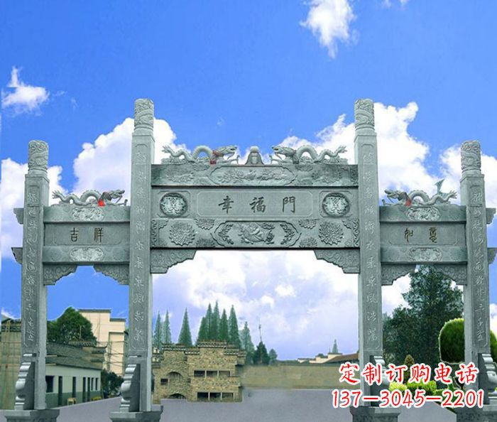 兰州村庄三门牌坊的雕塑之美