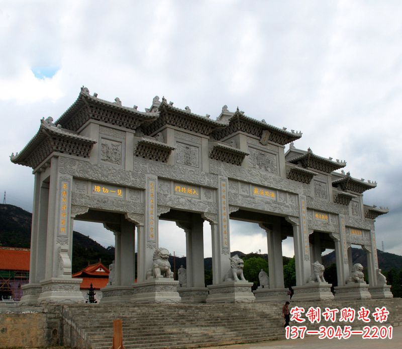 兰州具有传统文化特色的大型五门石雕牌楼雕塑