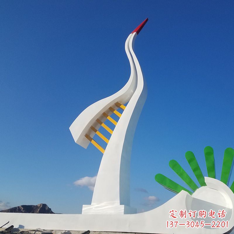 兰州珍贵雅致的丹顶鹤雕塑