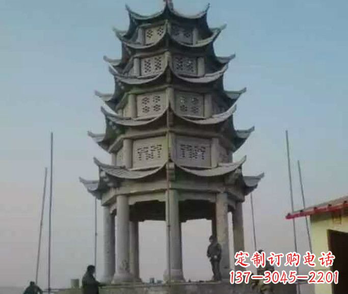 兰州精美绝伦的多层凉亭石雕