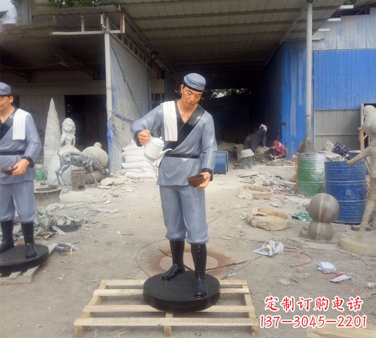 兰州饭店门口玻璃钢仿真店小二雕塑