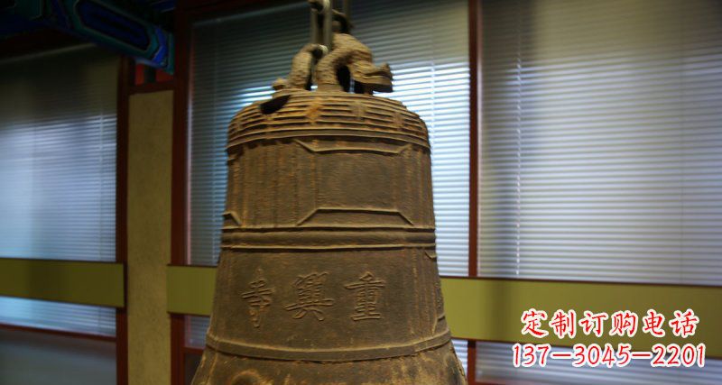 兰州仿古铜钟雕塑定制