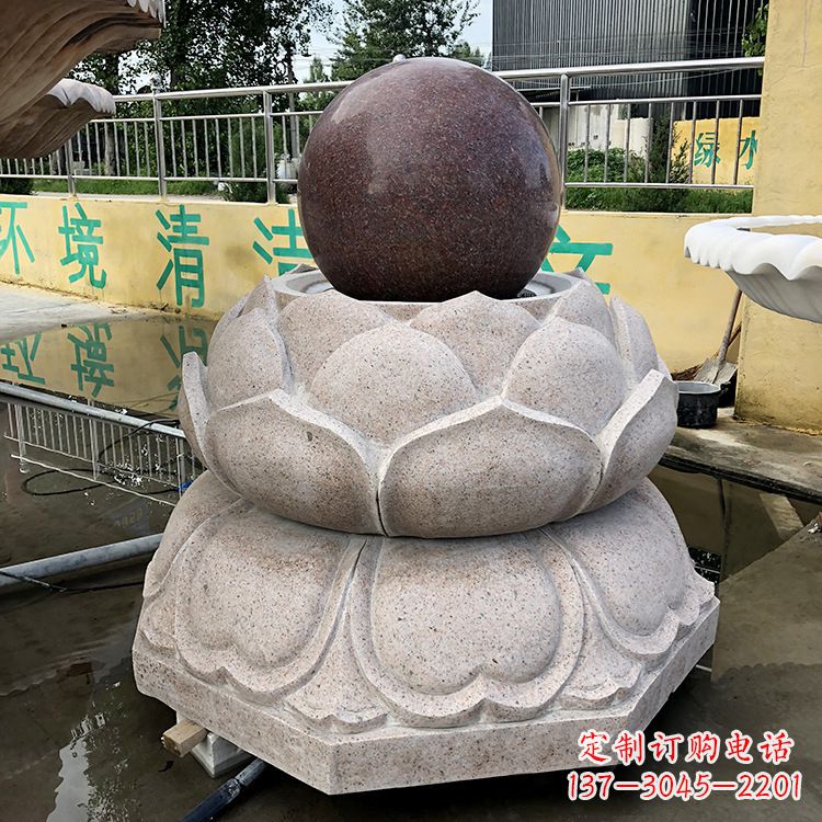 兰州金色彩绘风水球雕塑