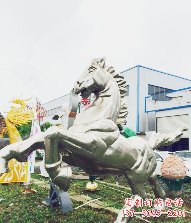 兰州产品名称优雅的不锈钢雕塑——奔马