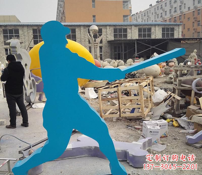 兰州公园不锈钢打棒球雕塑2