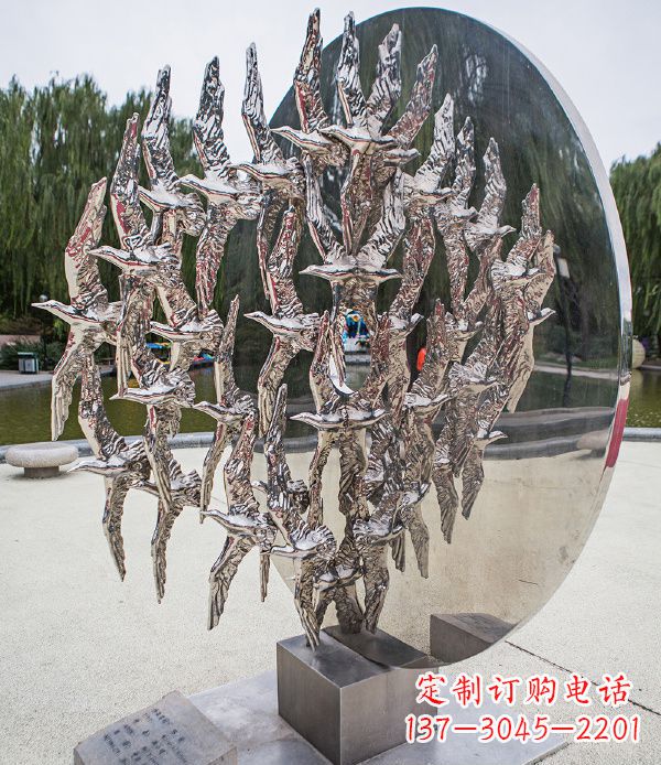 兰州欣赏鸽子轻盈的美丽——不锈钢动物鸽子雕塑