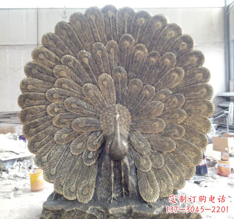 兰州公园动物孔雀铜雕