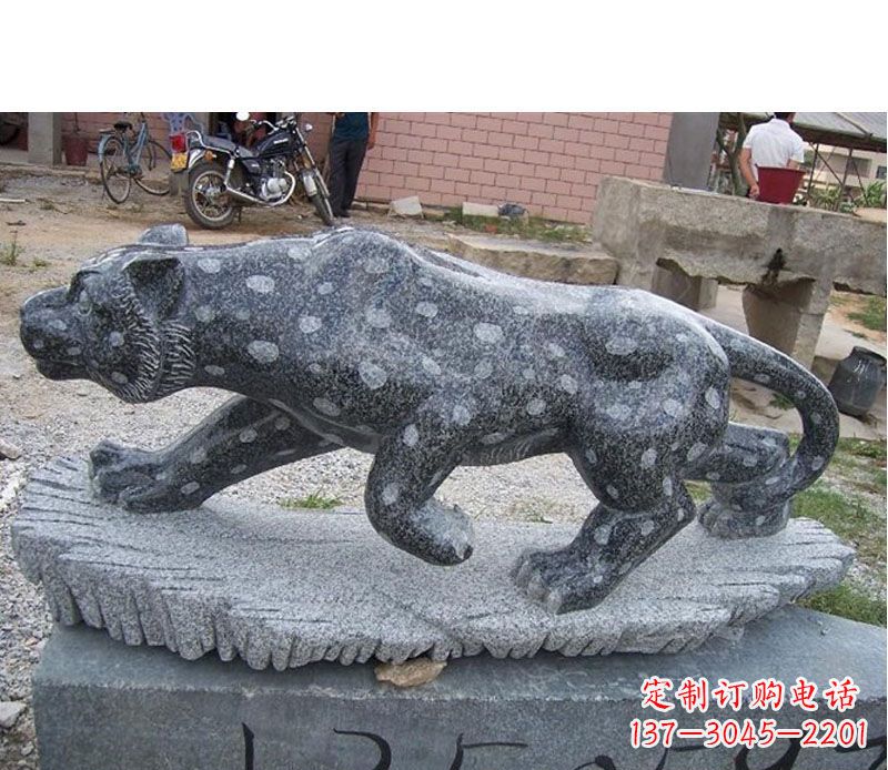 兰州公园动物猎豹石雕