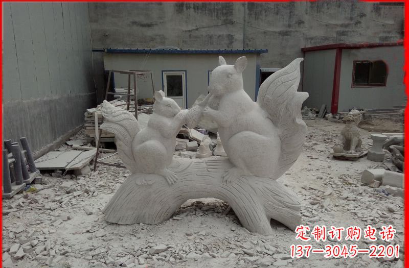 兰州中领雕塑  松鼠之爱 石雕定制