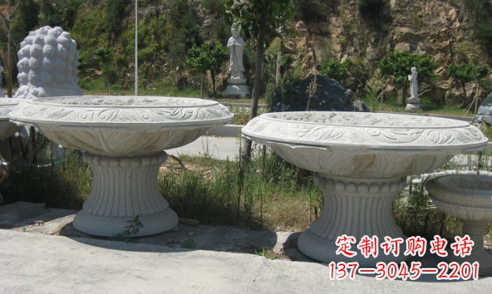 兰州美轮美奂的大理石花盆雕塑